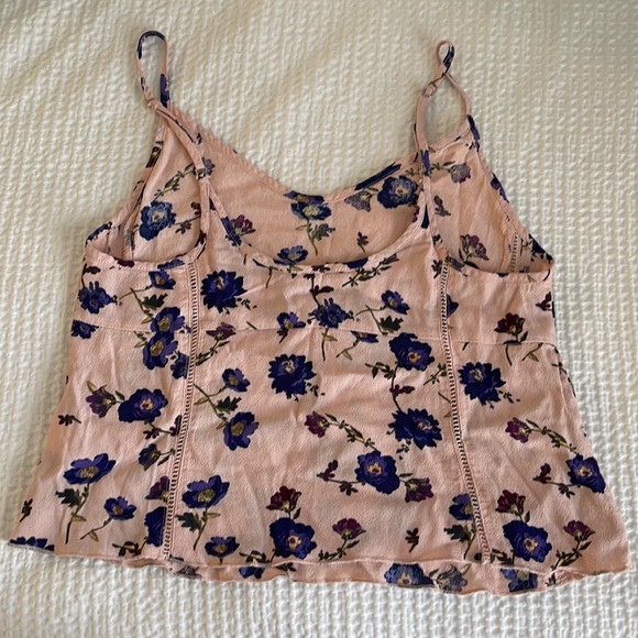Sunday best pink floral crop top - Picture 2 of 3
